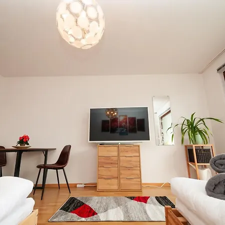 Fantawo - City-studio Hell Und Modern Mit Netflix * 哥廷根