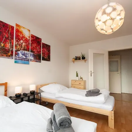 Fantawo - City-studio Hell Und Modern Mit Netflix * 哥廷根