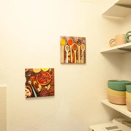 Fantawo - City-studio Hell Und Modern Mit Netflix 哥廷根