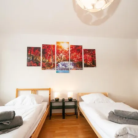 Fantawo - City-studio Hell Und Modern Mit Netflix 哥廷根